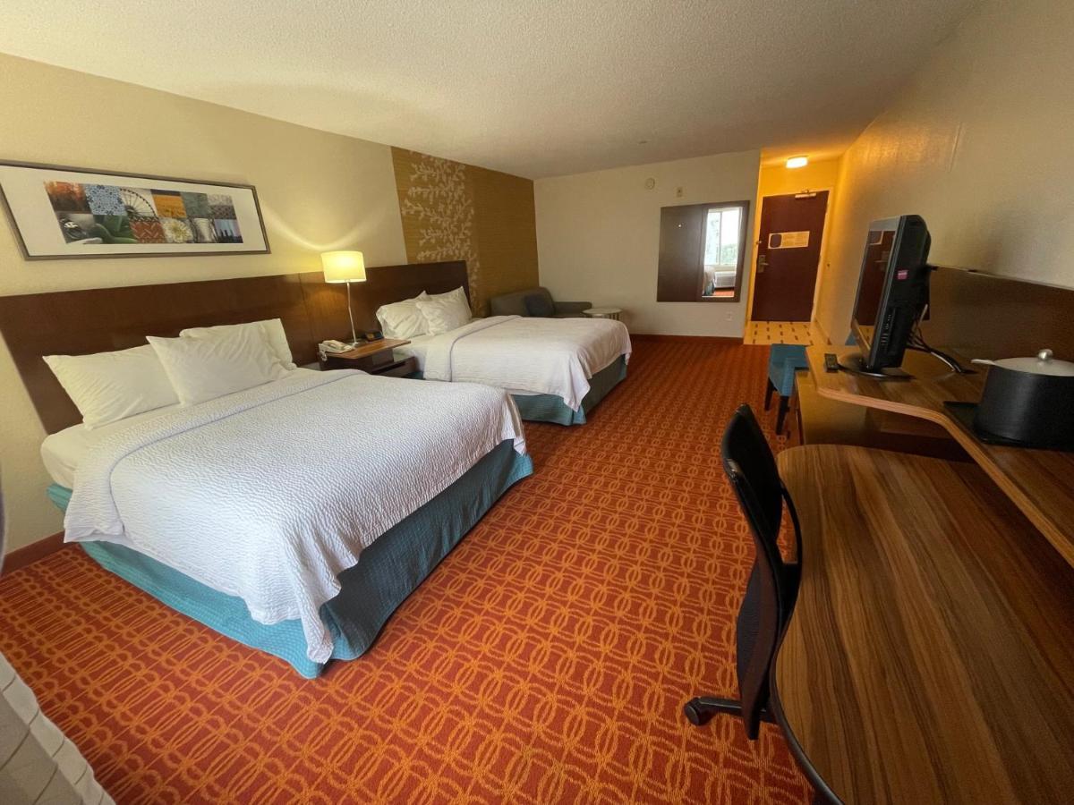 Fairfield Inn And Suites By Marriott Potomac Mills Вудбридж Экстерьер фото