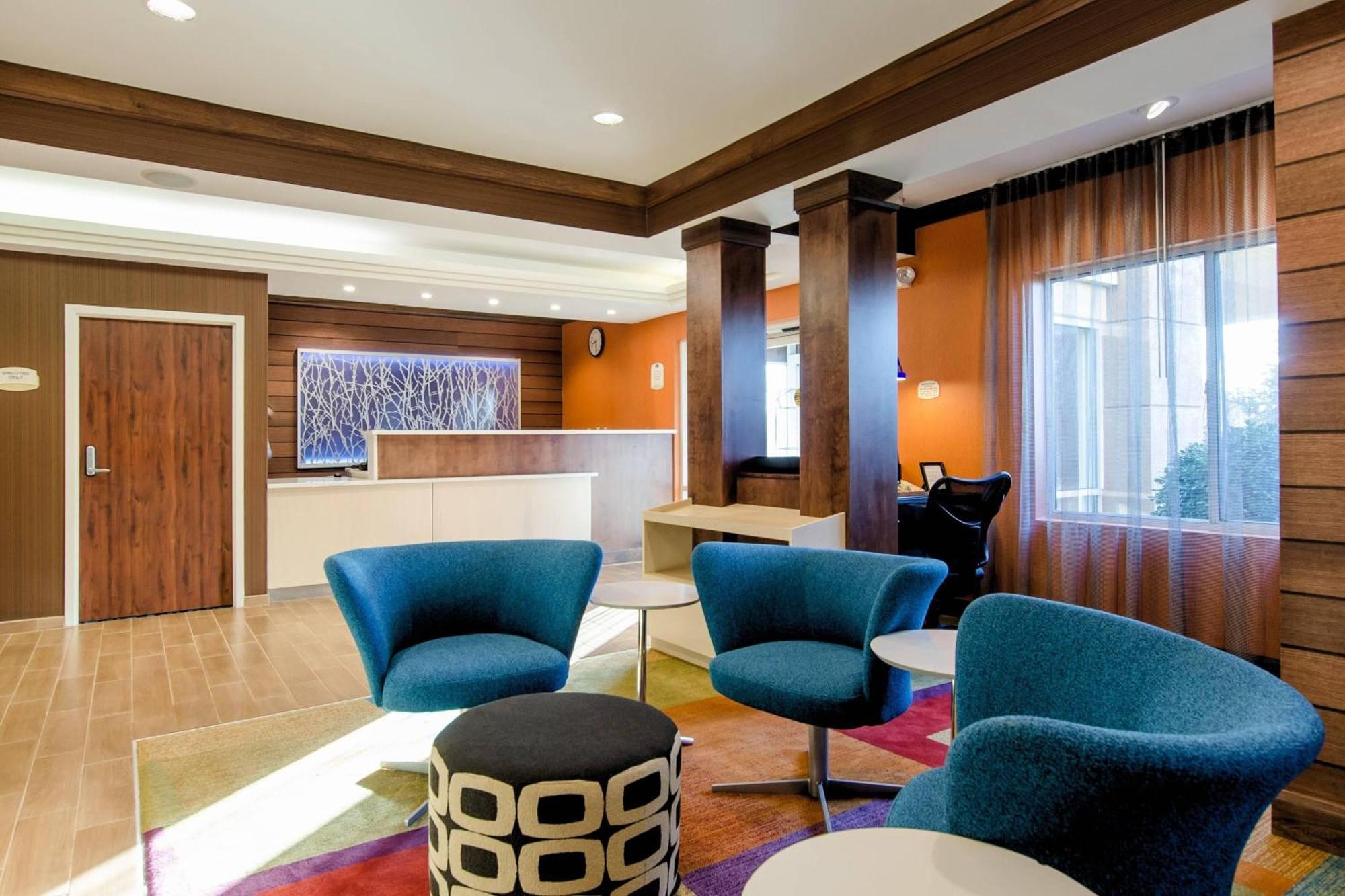 Fairfield Inn And Suites By Marriott Potomac Mills Вудбридж Экстерьер фото