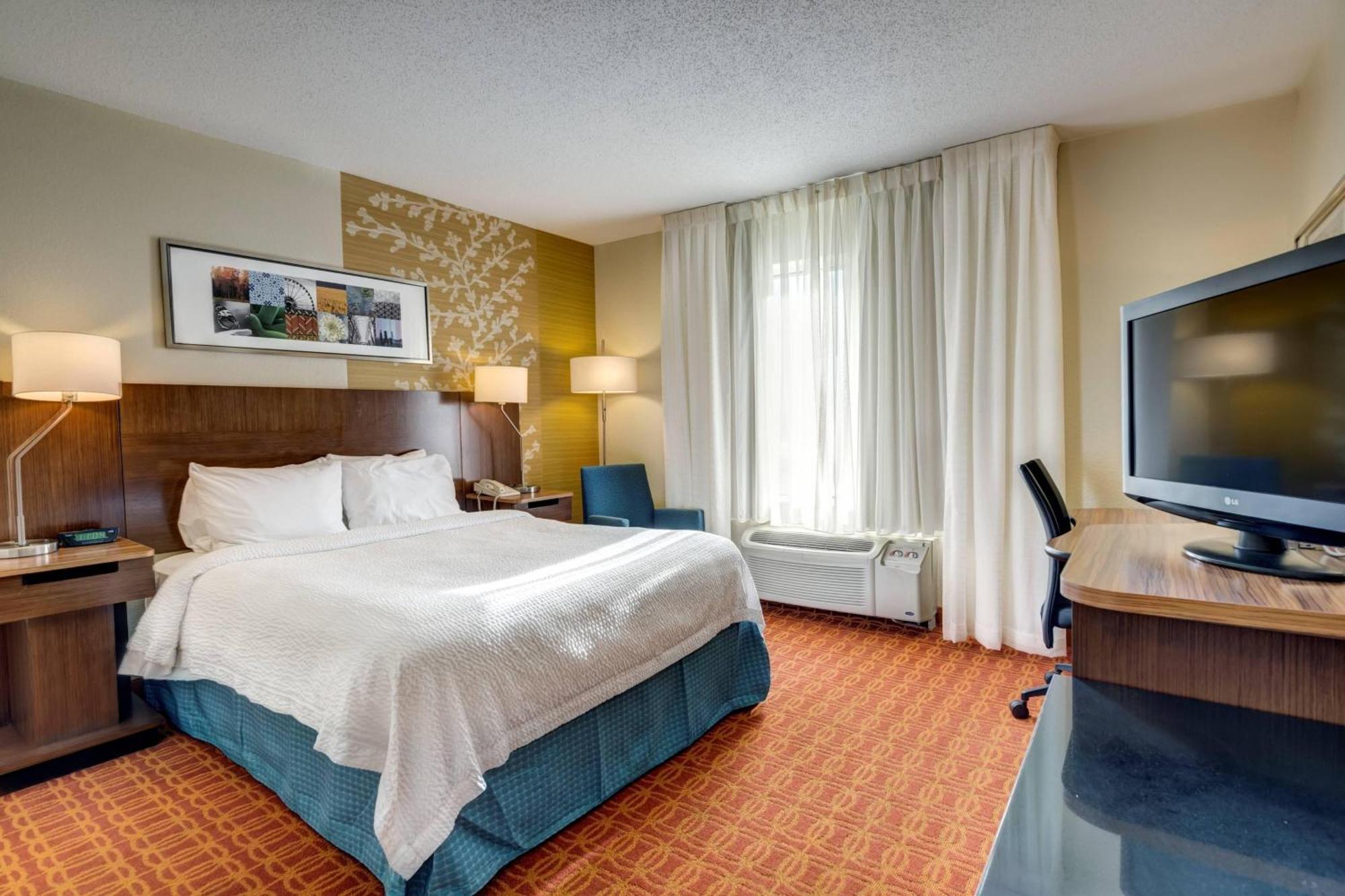 Fairfield Inn And Suites By Marriott Potomac Mills Вудбридж Экстерьер фото