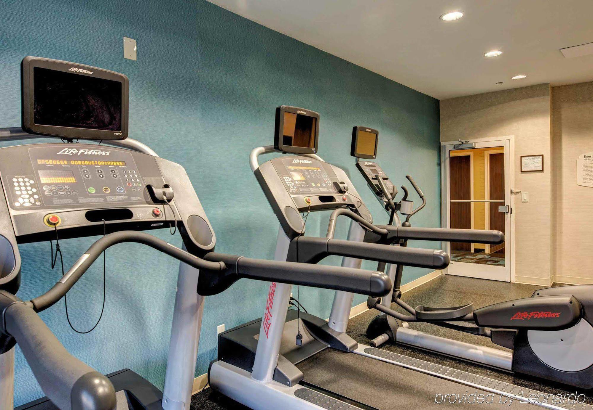 Fairfield Inn And Suites By Marriott Potomac Mills Вудбридж Экстерьер фото