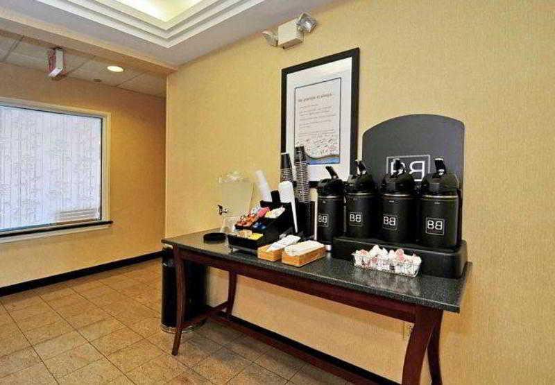 Fairfield Inn And Suites By Marriott Potomac Mills Вудбридж Экстерьер фото